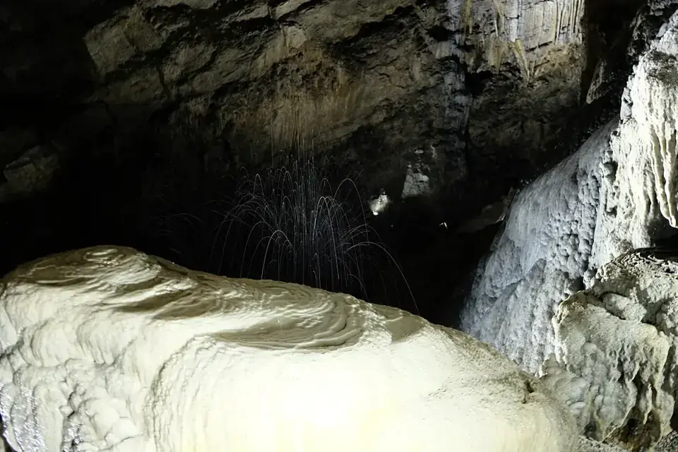 Grotten van Han