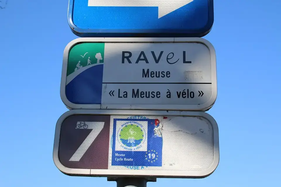 Fietsen langs de Maas